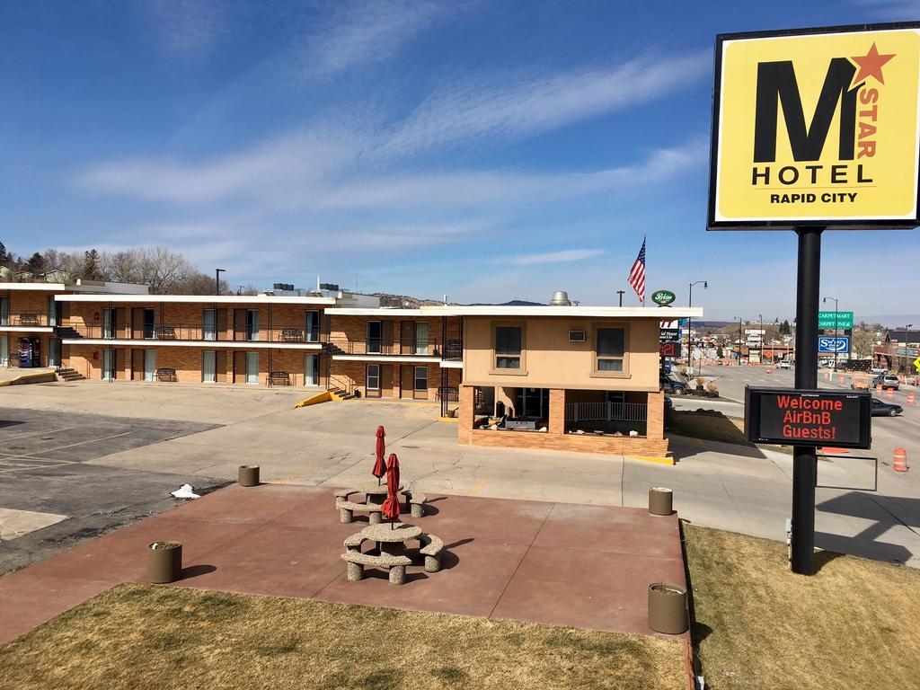M Star Rapid City Dış mekan fotoğraf